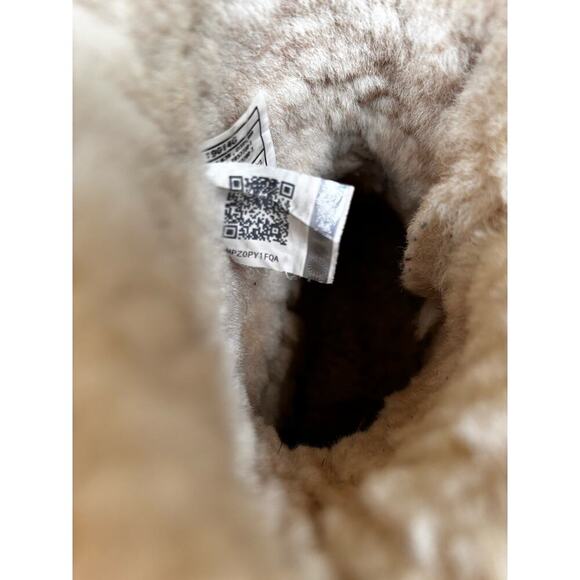 UGG Australia Bailey Button II Shearling Boots Size 9 Chestnut Brown - Picture 6 of 16